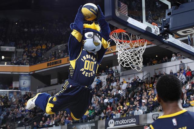 官方：国米与28岁邓弗里斯续约至2028年6月