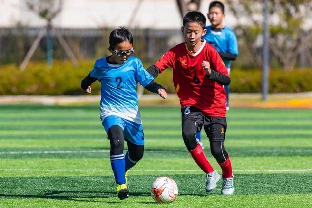 文班23+12马刺大胜开拓者 骑士终结雄鹿3连胜